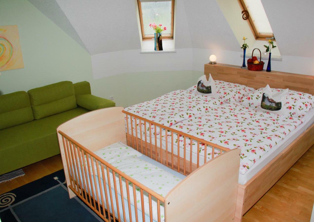 Ferienwohnung Wurm Anger  エクステリア 写真