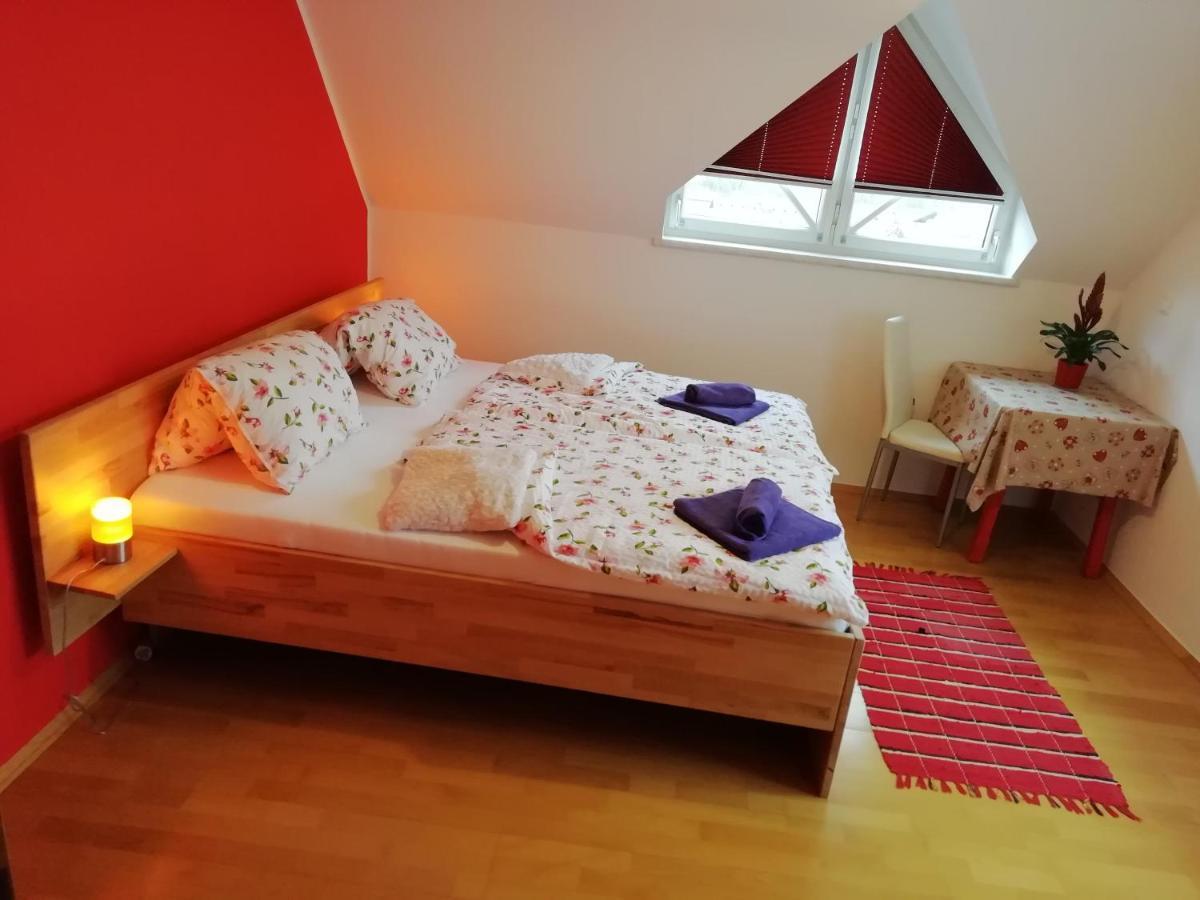 Ferienwohnung Wurm Anger  エクステリア 写真
